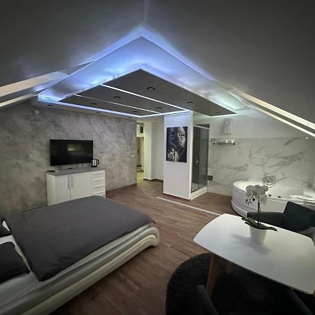 Seti Gorgeous Apartments With Jacuzzi Белград Екстериор снимка